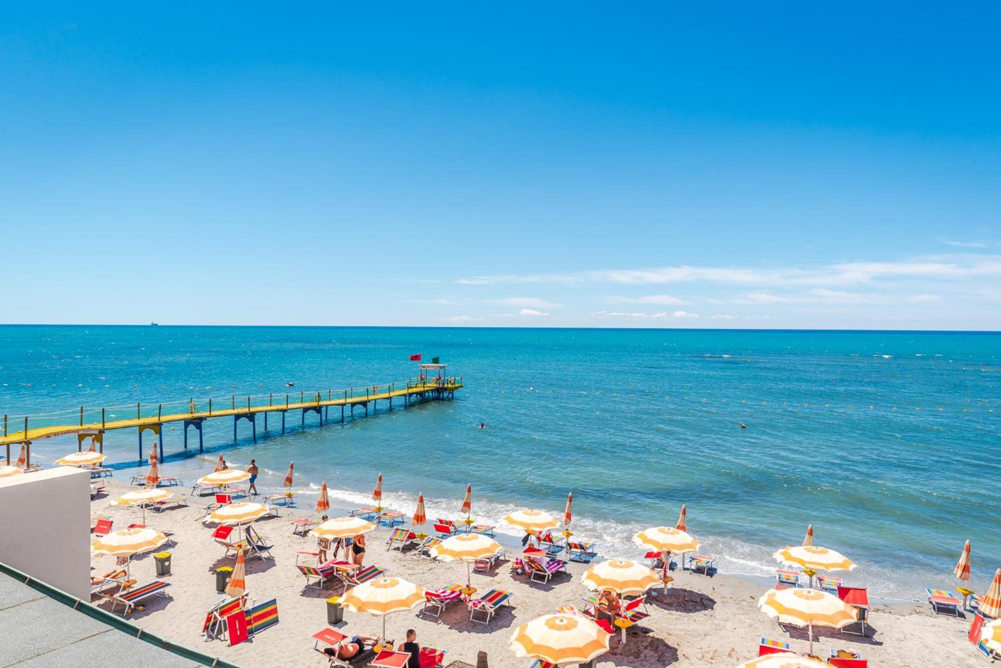 Aragosta Hotel Dıraç Dış mekan fotoğraf
