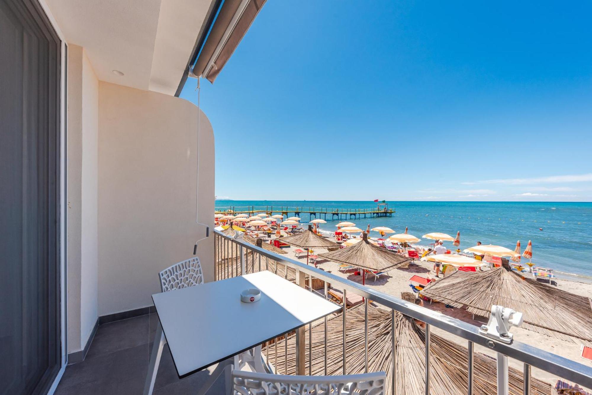 Aragosta Hotel Dıraç Dış mekan fotoğraf