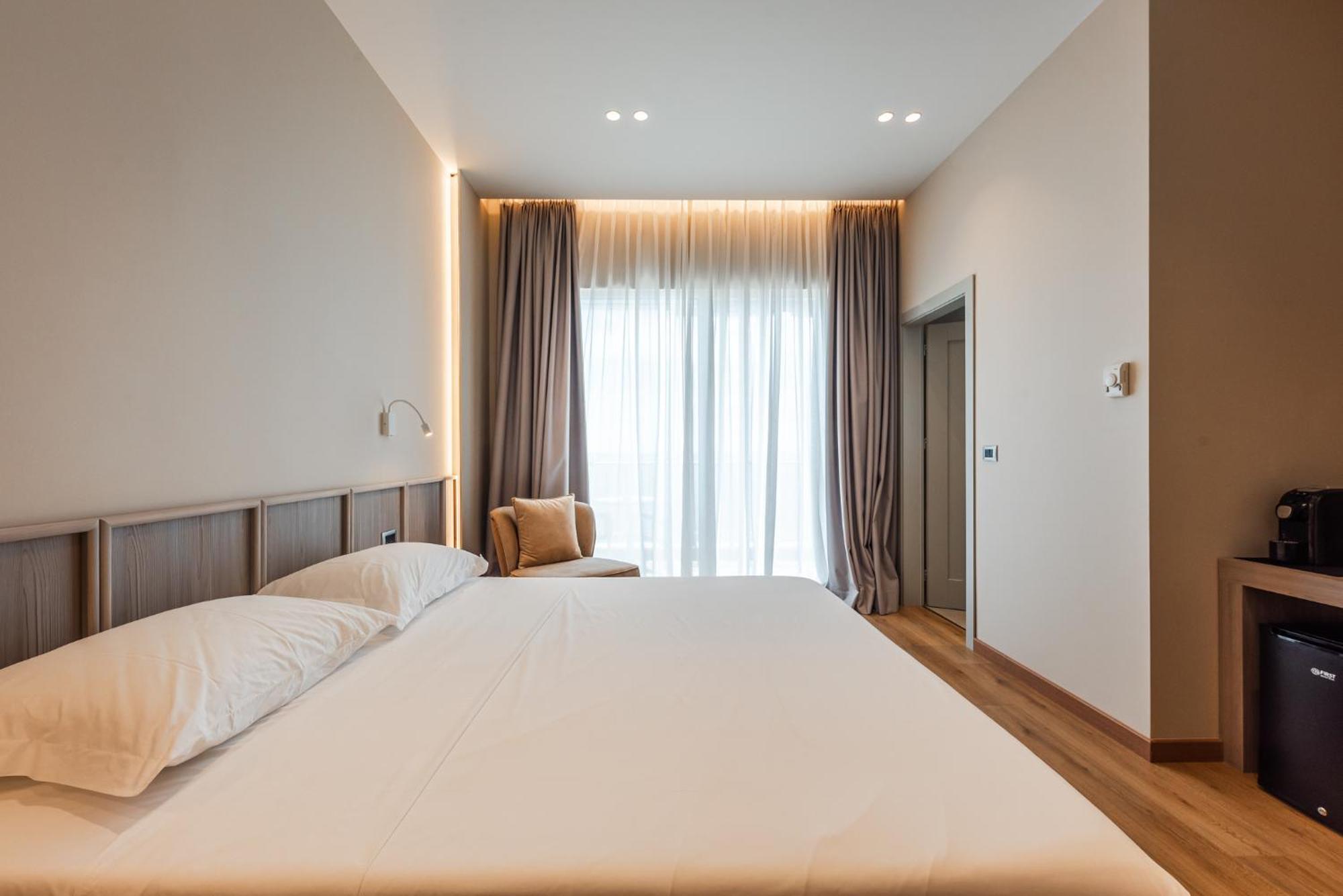 Aragosta Hotel Dıraç Dış mekan fotoğraf