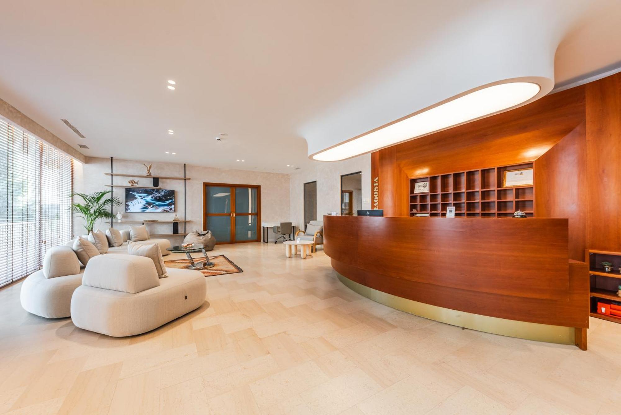 Aragosta Hotel Dıraç Dış mekan fotoğraf