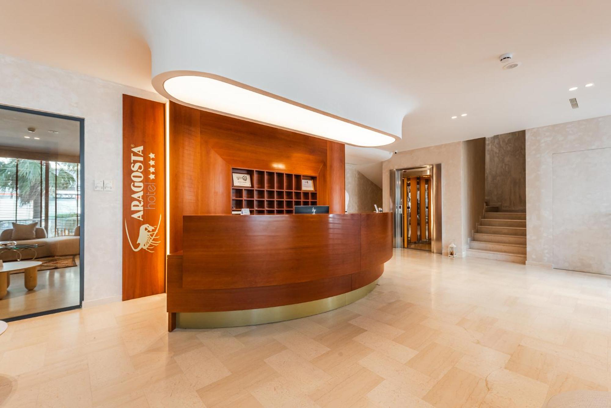 Aragosta Hotel Dıraç Dış mekan fotoğraf