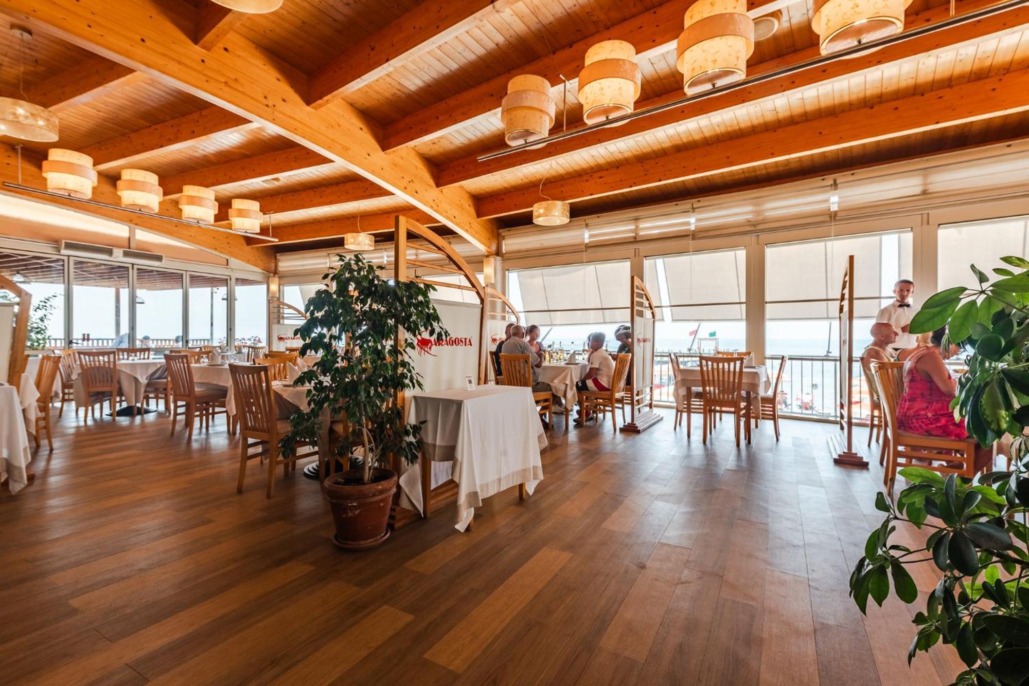Aragosta Hotel Dıraç Dış mekan fotoğraf